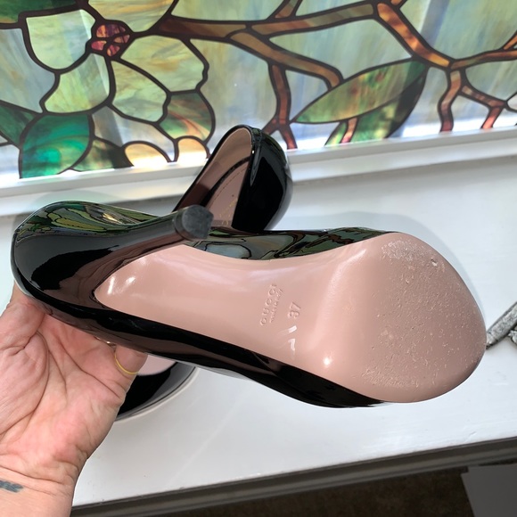 Authentic Gucci Patent Leather Heels - Picture 5 of 11